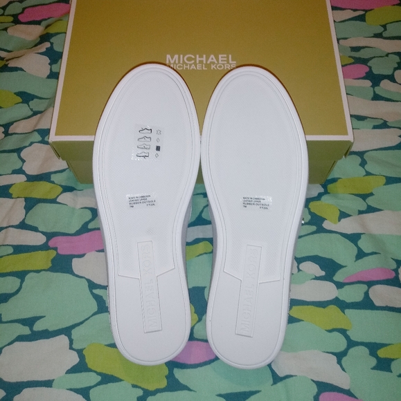 Michael Kors Olivia Slip On Sneakers - Picture 16 of 16